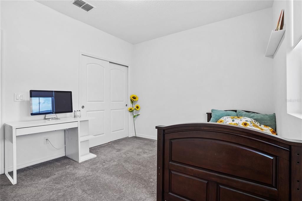 For Sale: $435,000 (4 beds, 2 baths, 2493 Square Feet)