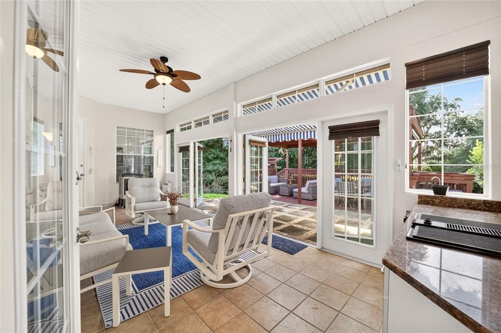 For Sale: $675,000 (3 beds, 2 baths, 2455 Square Feet)
