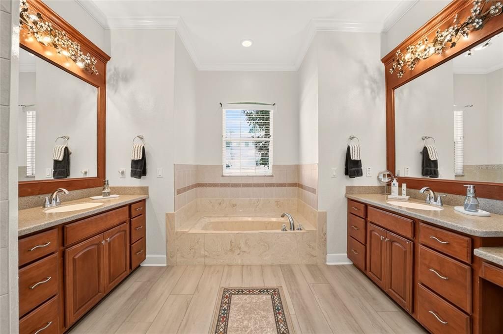 For Sale: $675,000 (3 beds, 2 baths, 2455 Square Feet)