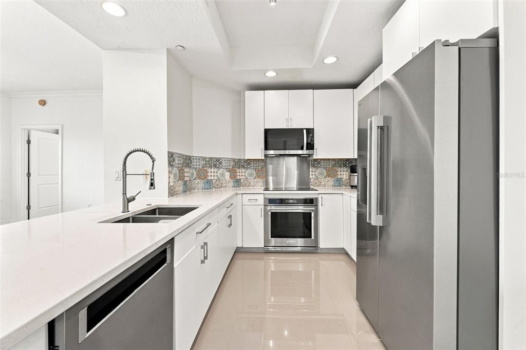 For Rent: $4,700 (2 beds, 2 baths, 1363 Square Feet)