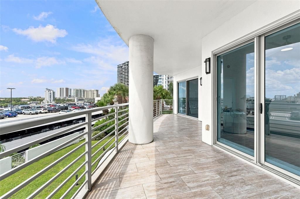 For Rent: $4,700 (2 beds, 2 baths, 1363 Square Feet)