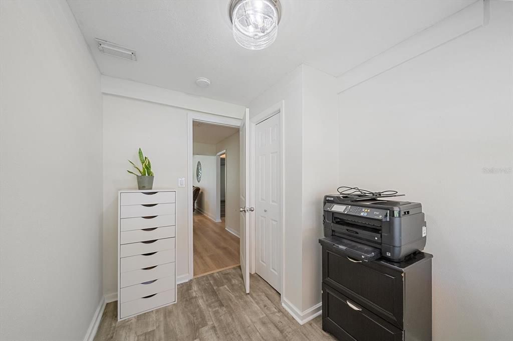 For Sale: $340,000 (3 beds, 1 baths, 1517 Square Feet)