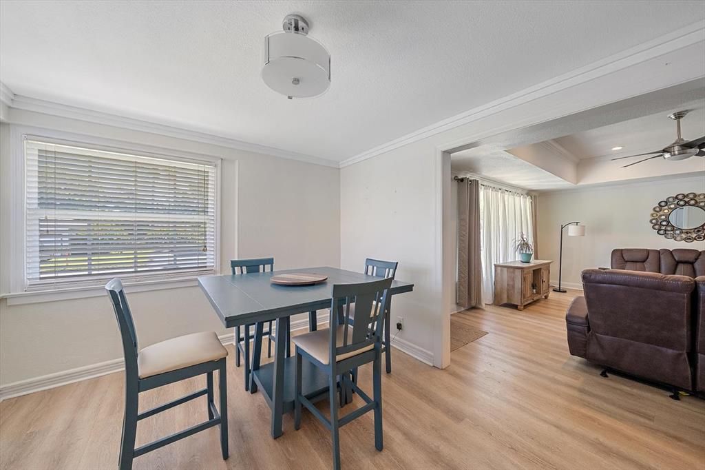 For Sale: $340,000 (3 beds, 1 baths, 1517 Square Feet)