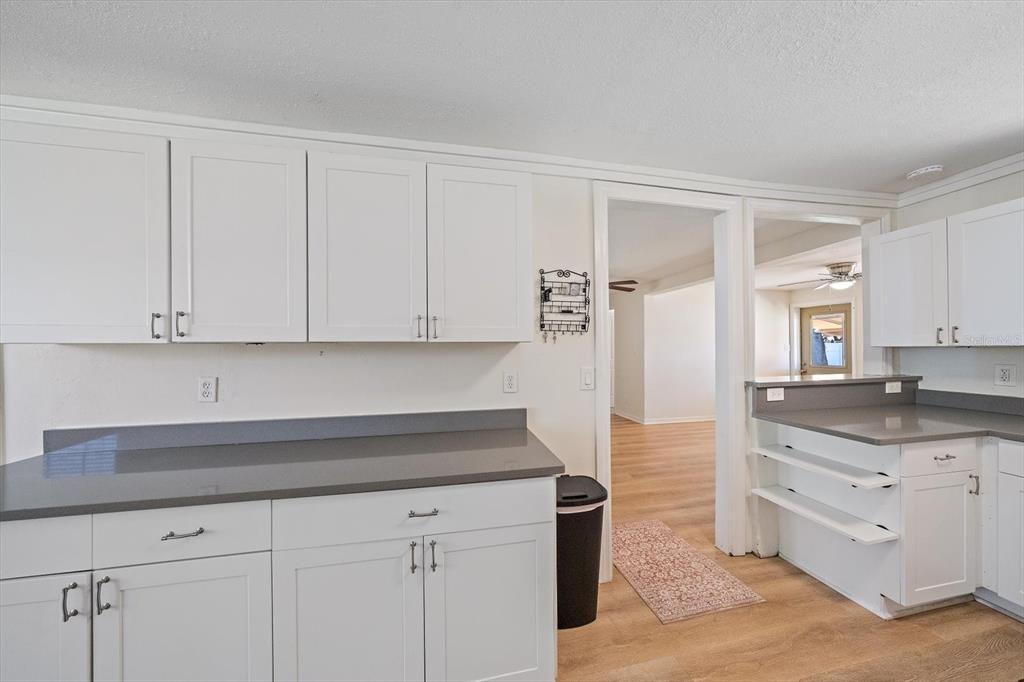For Sale: $340,000 (3 beds, 1 baths, 1517 Square Feet)