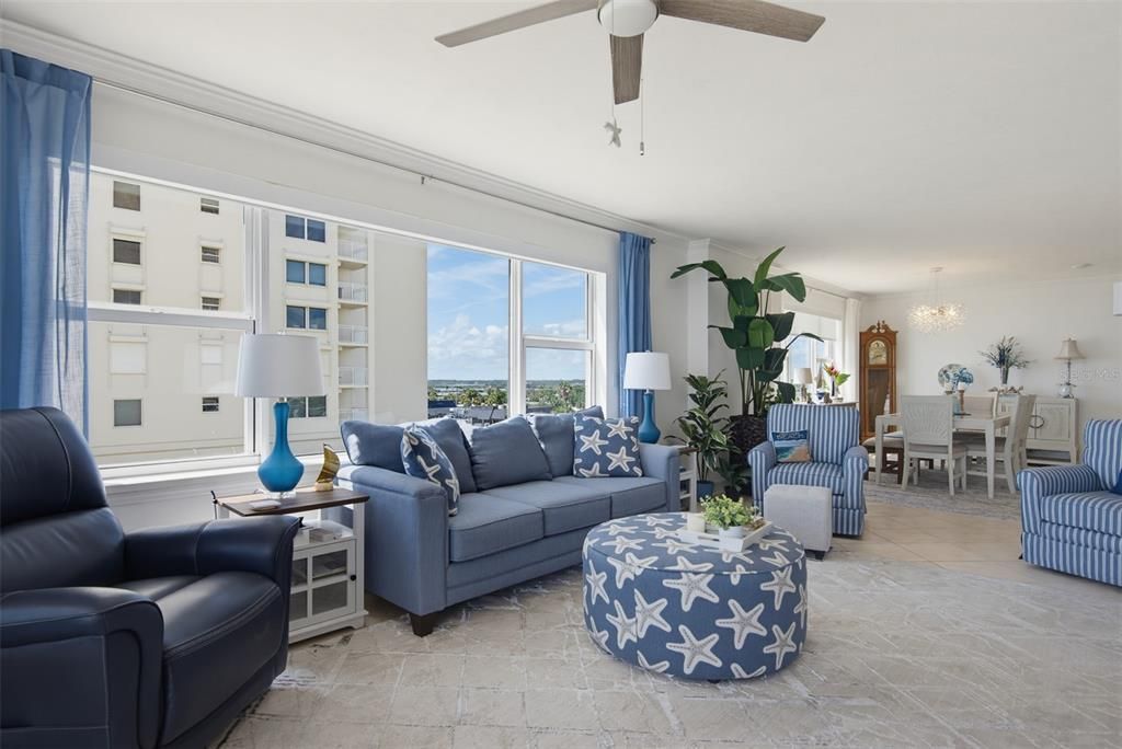 For Sale: $659,000 (3 beds, 3 baths, 2072 Square Feet)