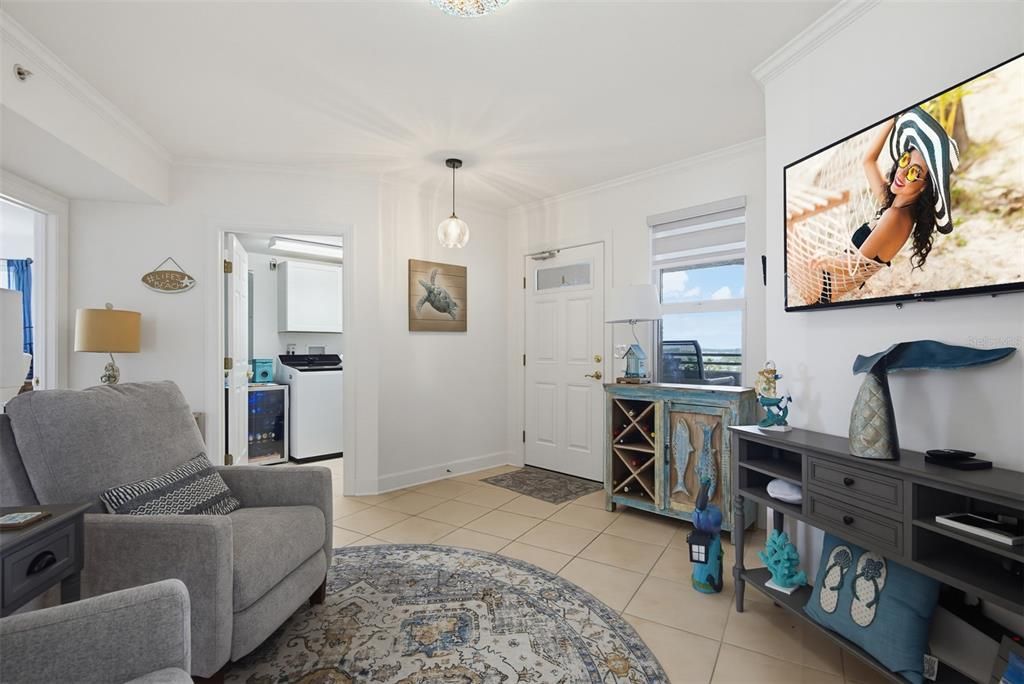 For Sale: $659,000 (3 beds, 3 baths, 2072 Square Feet)