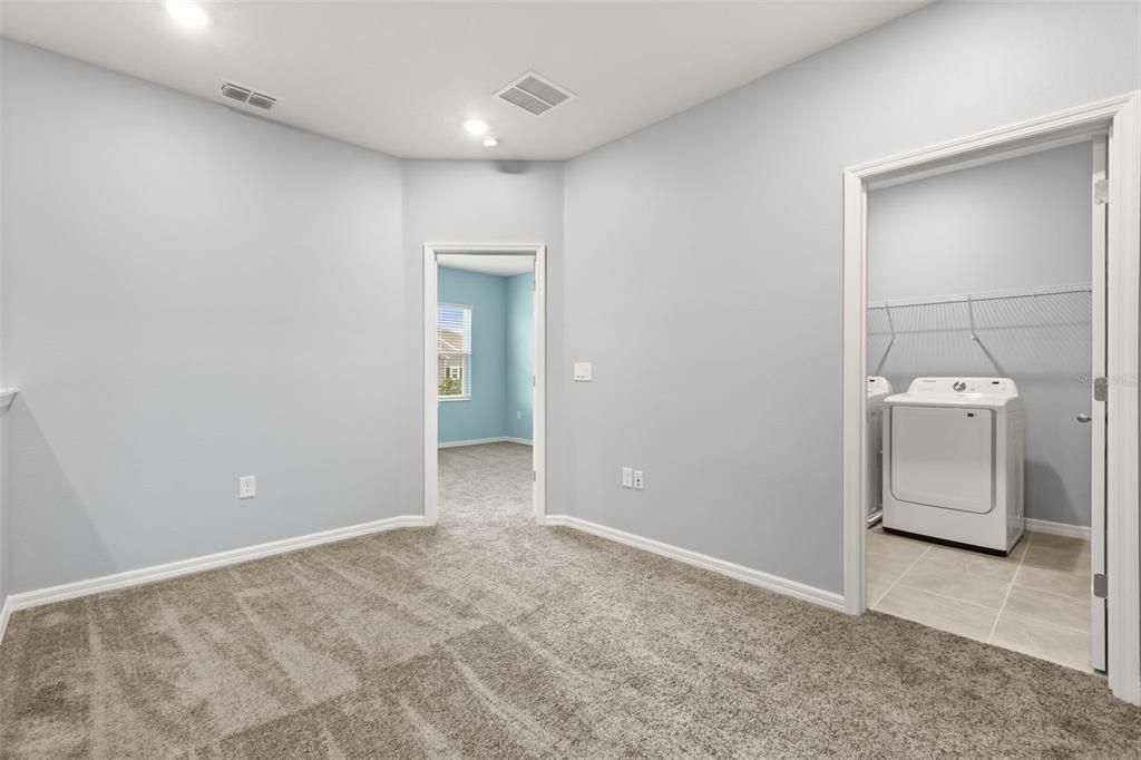 En Renta: $2,850 (3 camas, 3 baños, 2032 Pies cuadrados)