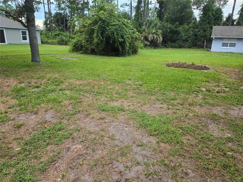 For Sale: $299,999 (4 beds, 2 baths, 2243 Square Feet)