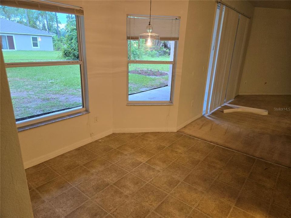 For Sale: $299,999 (4 beds, 2 baths, 2243 Square Feet)