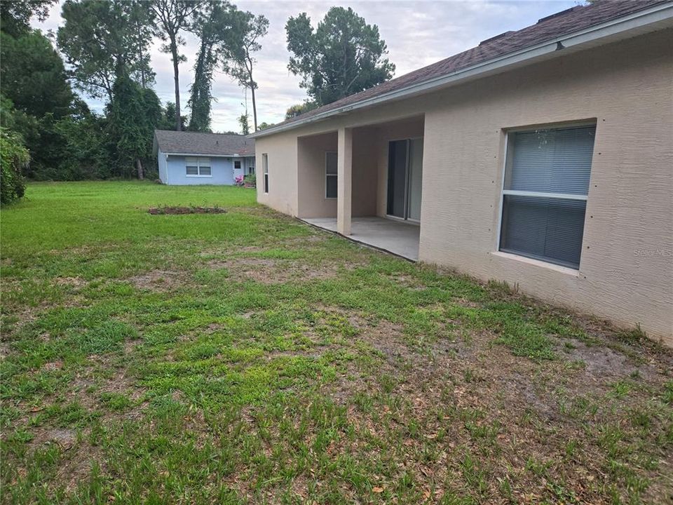 For Sale: $299,999 (4 beds, 2 baths, 2243 Square Feet)