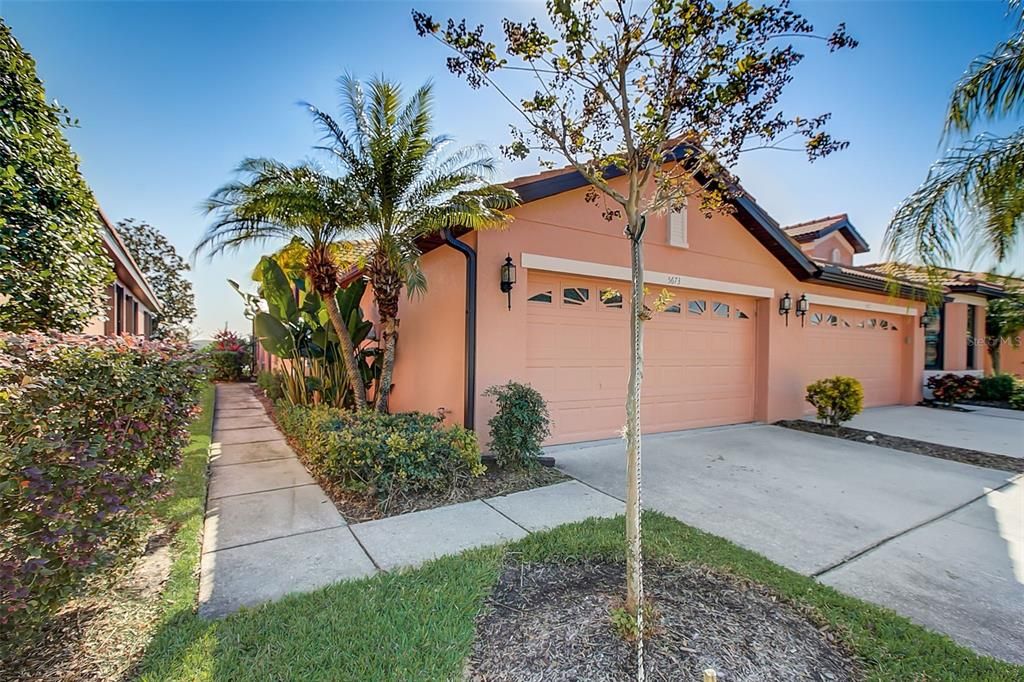 For Sale: $274,900 (2 beds, 2 baths, 1393 Square Feet)