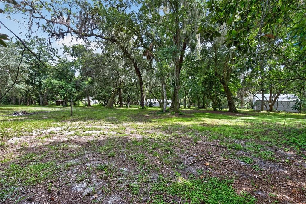 En Venta: $995,000 (4 camas, 2 baños, 2400 Pies cuadrados)