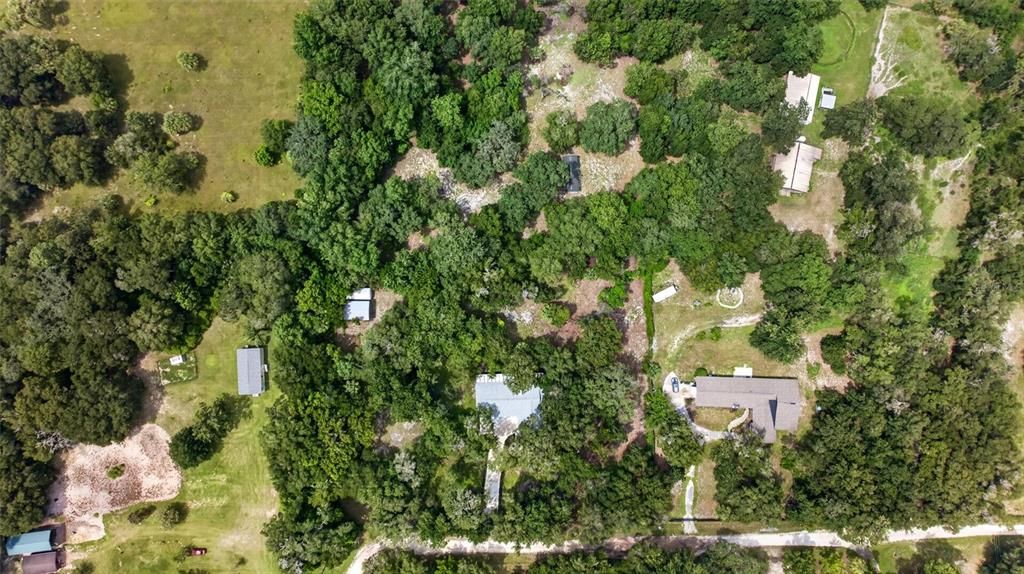 En Venta: $995,000 (4 camas, 2 baños, 2400 Pies cuadrados)