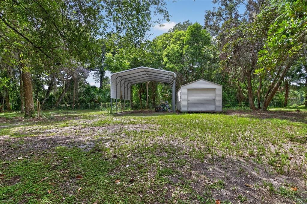 En Venta: $995,000 (4 camas, 2 baños, 2400 Pies cuadrados)