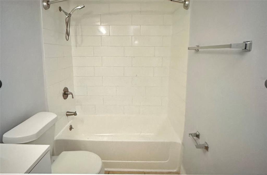 For Rent: $1,500 (1 beds, 1 baths, 684 Square Feet)