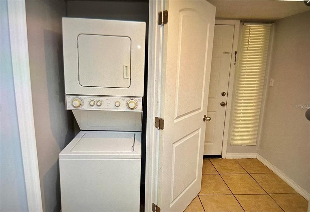 For Rent: $1,500 (1 beds, 1 baths, 684 Square Feet)