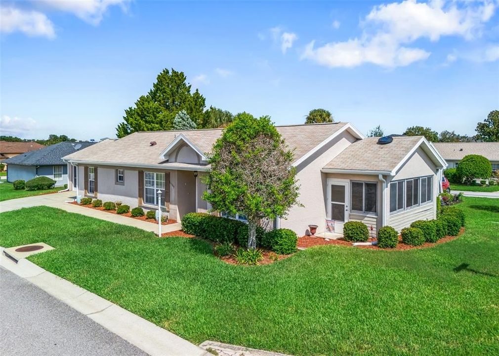 For Sale: $269,000 (3 beds, 2 baths, 1453 Square Feet)