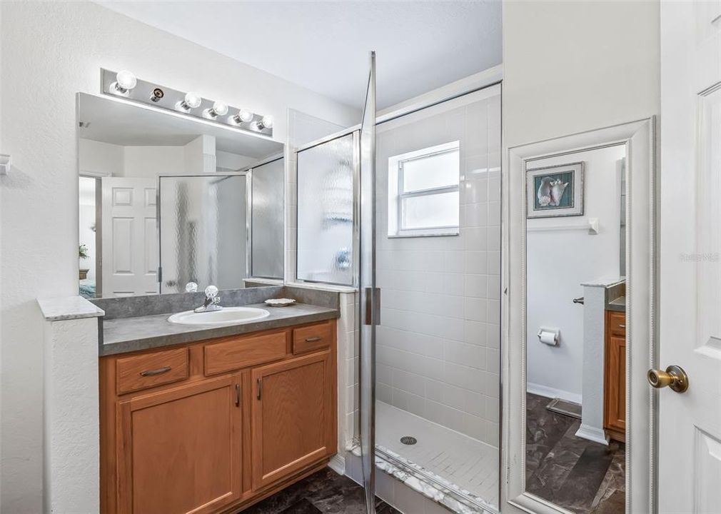 For Sale: $269,000 (3 beds, 2 baths, 1453 Square Feet)