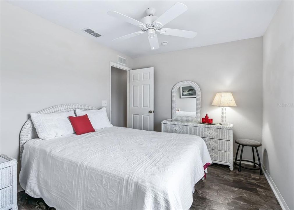 For Sale: $269,000 (3 beds, 2 baths, 1453 Square Feet)