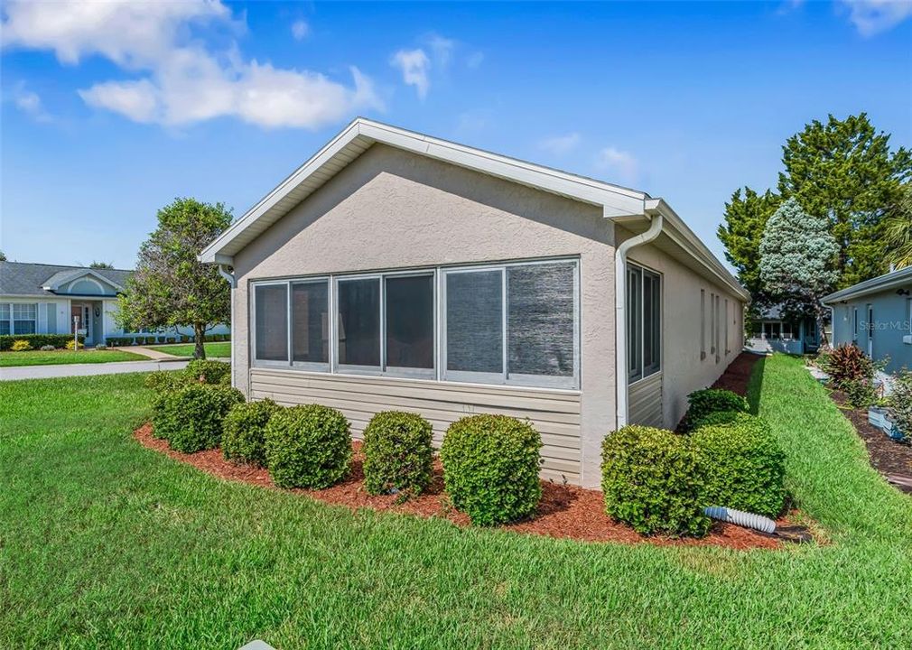 For Sale: $269,000 (3 beds, 2 baths, 1453 Square Feet)