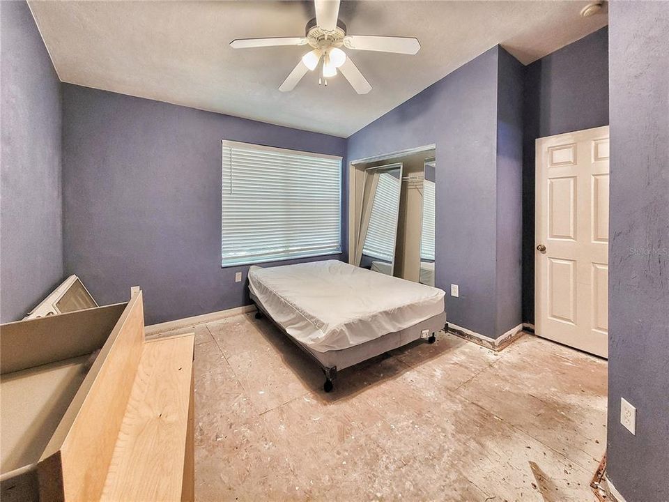 For Sale: $120,000 (2 beds, 2 baths, 1114 Square Feet)