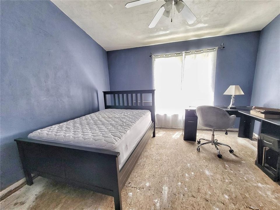 For Sale: $120,000 (2 beds, 2 baths, 1114 Square Feet)