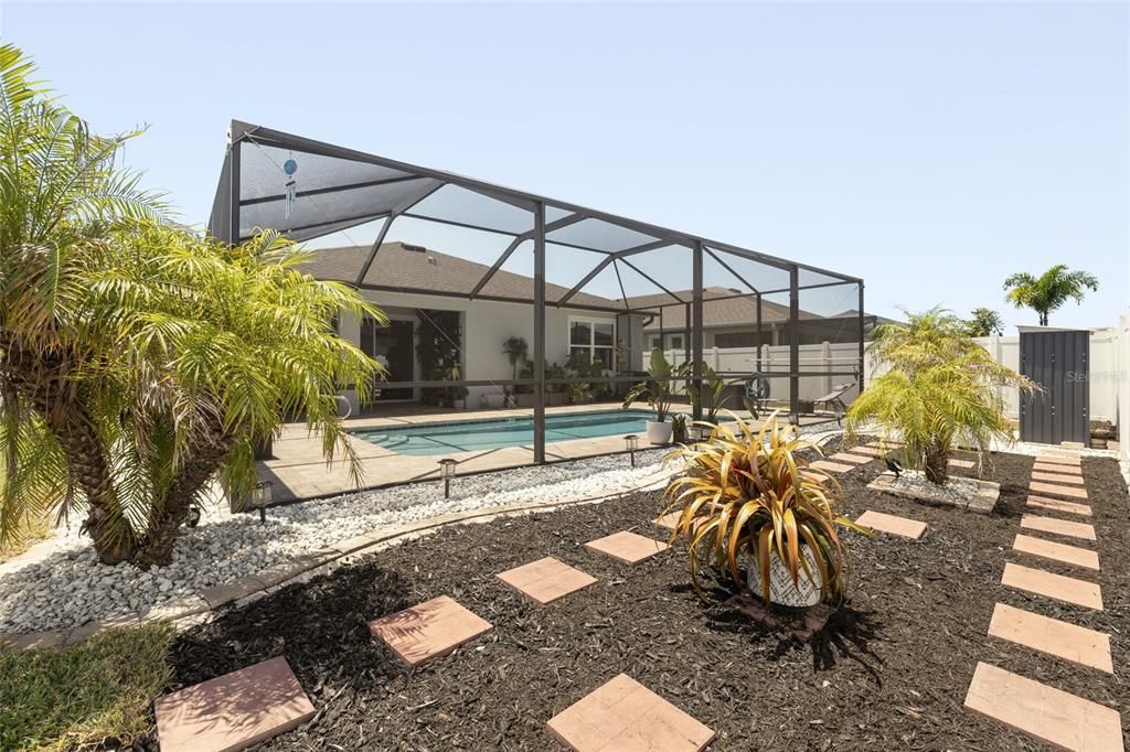 For Sale: $430,000 (3 beds, 2 baths, 1812 Square Feet)