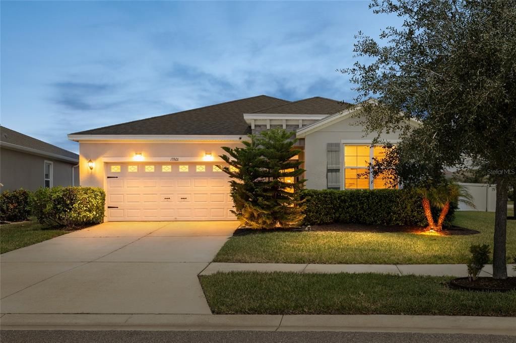 For Sale: $430,000 (3 beds, 2 baths, 1812 Square Feet)