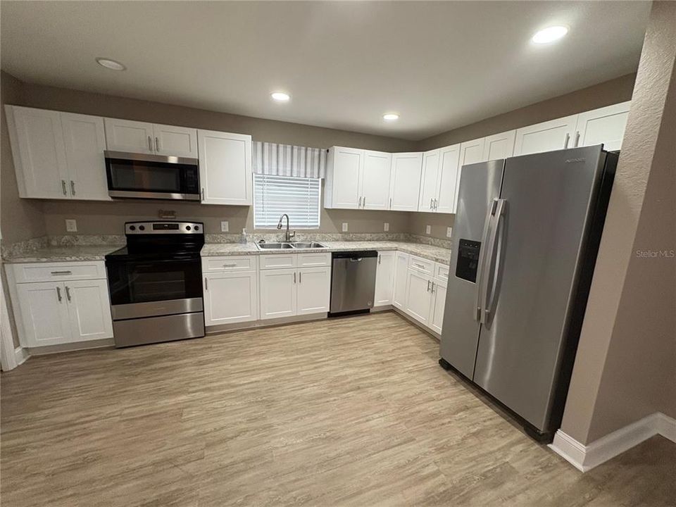 For Sale: $439,000 (4 beds, 0 baths, 1800 Square Feet)