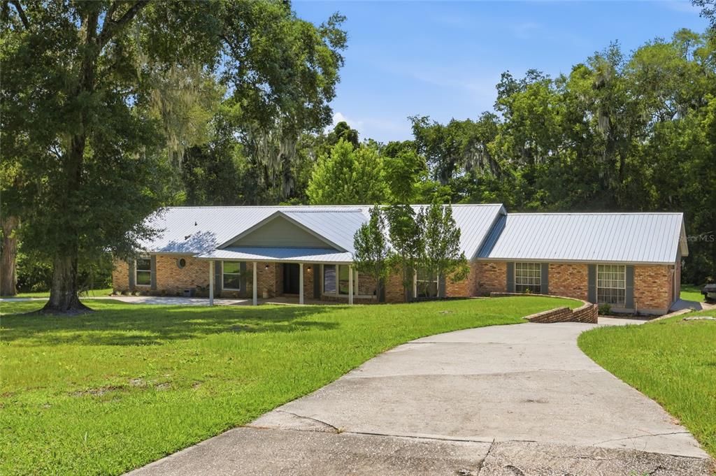 For Sale: $859,000 (4 beds, 2 baths, 3145 Square Feet)