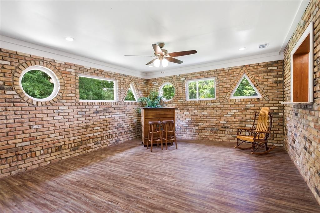 For Sale: $859,000 (4 beds, 2 baths, 3145 Square Feet)