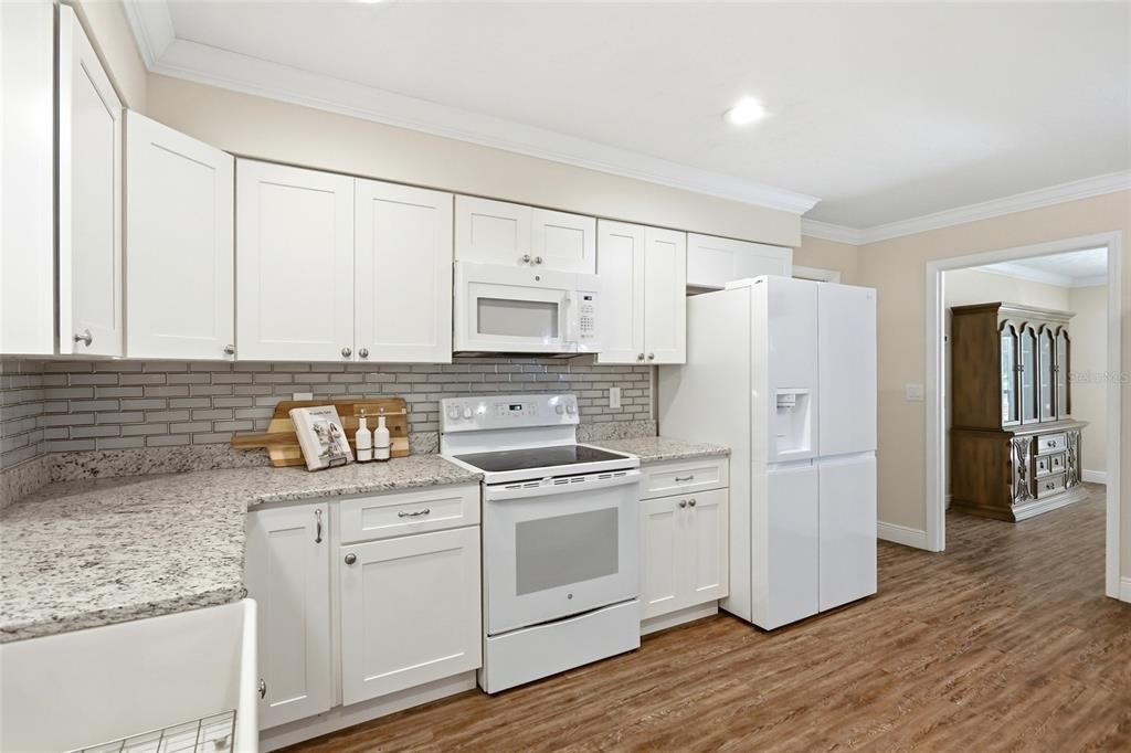 For Sale: $859,000 (4 beds, 2 baths, 3145 Square Feet)