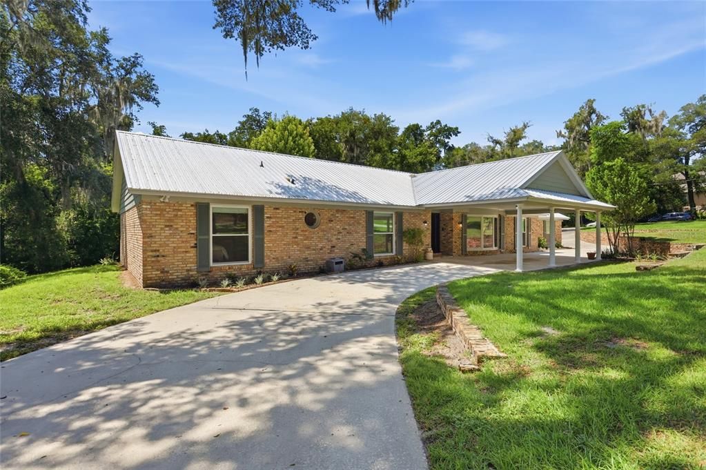 For Sale: $859,000 (4 beds, 2 baths, 3145 Square Feet)