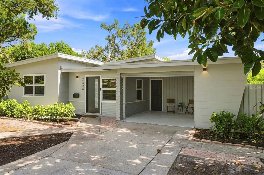 En Venta: $549,900 (3 camas, 2 baños, 1747 Pies cuadrados)