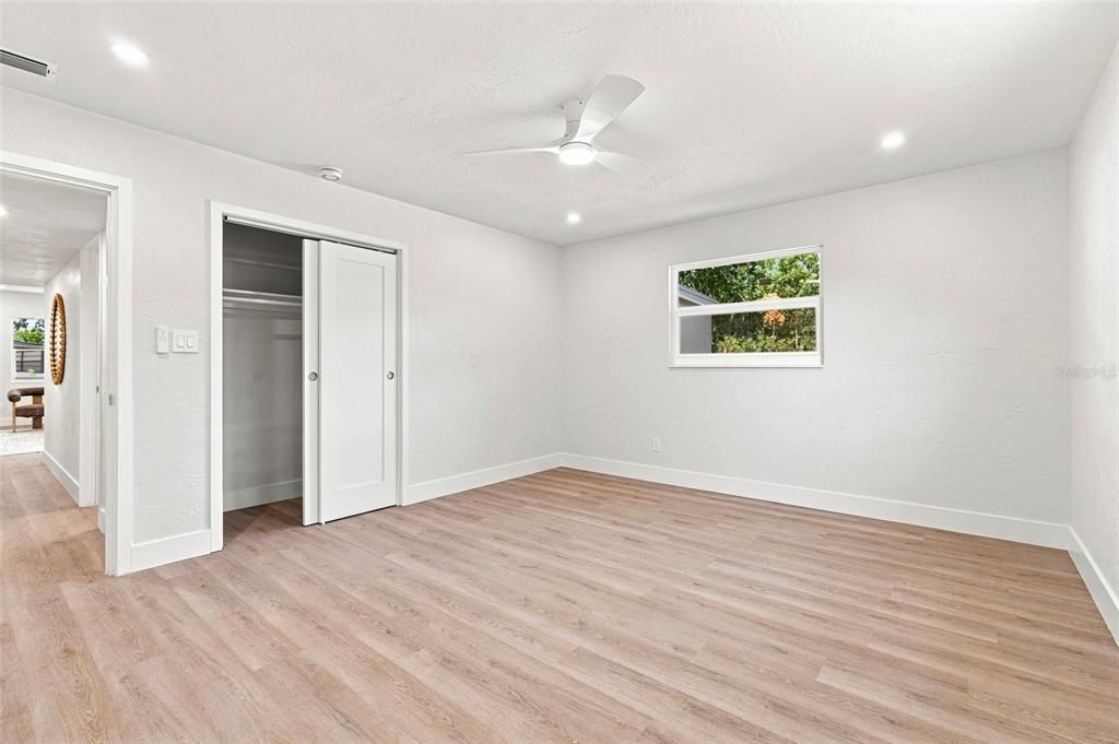 En Venta: $549,900 (3 camas, 2 baños, 1747 Pies cuadrados)