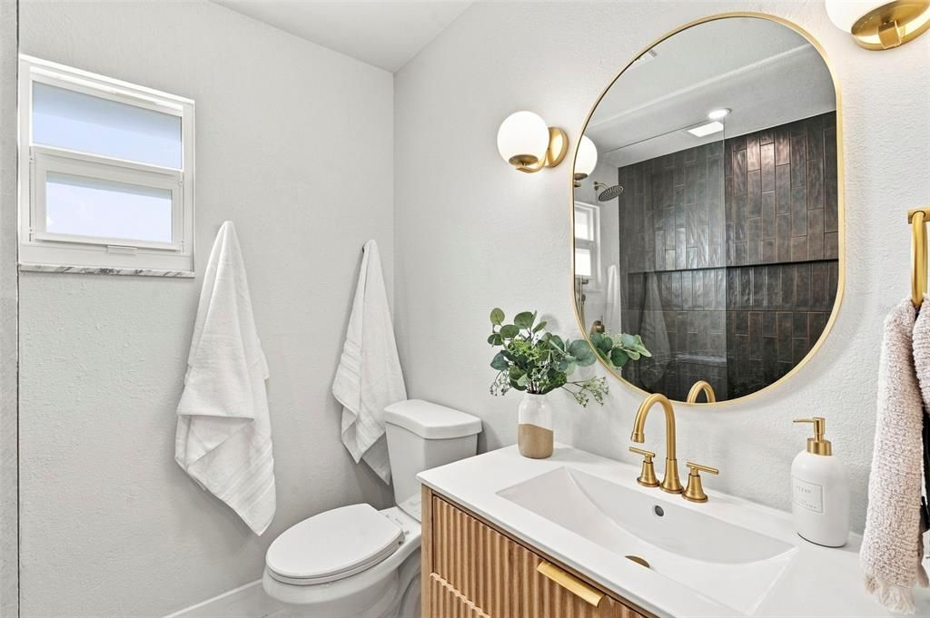 En Venta: $549,900 (3 camas, 2 baños, 1747 Pies cuadrados)
