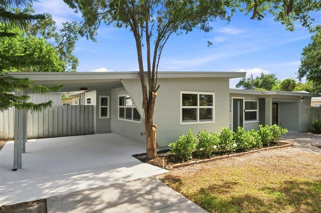 En Venta: $549,900 (3 camas, 2 baños, 1747 Pies cuadrados)