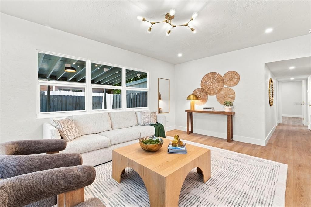 En Venta: $549,900 (3 camas, 2 baños, 1747 Pies cuadrados)
