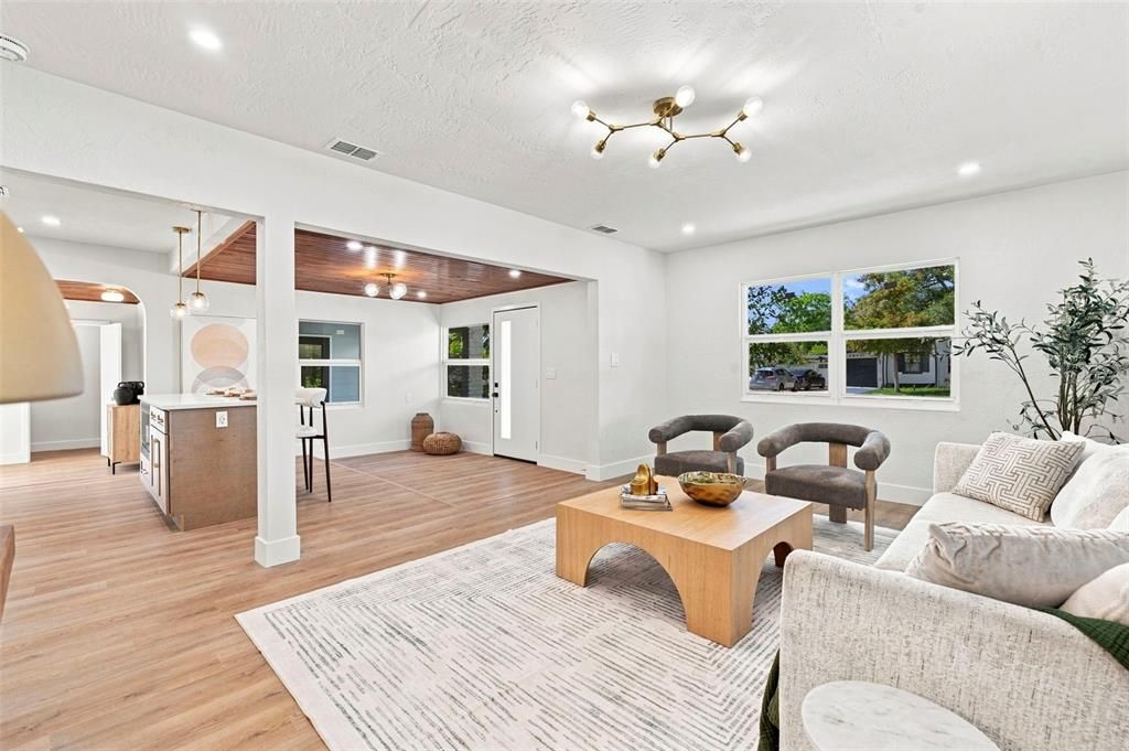 En Venta: $549,900 (3 camas, 2 baños, 1747 Pies cuadrados)