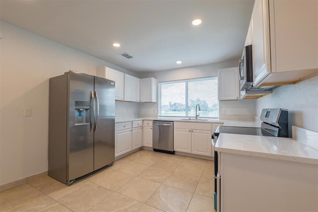 For Sale: $309,000 (3 beds, 2 baths, 1233 Square Feet)