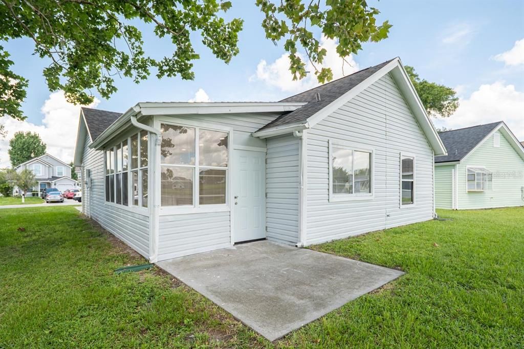For Sale: $309,000 (3 beds, 2 baths, 1233 Square Feet)