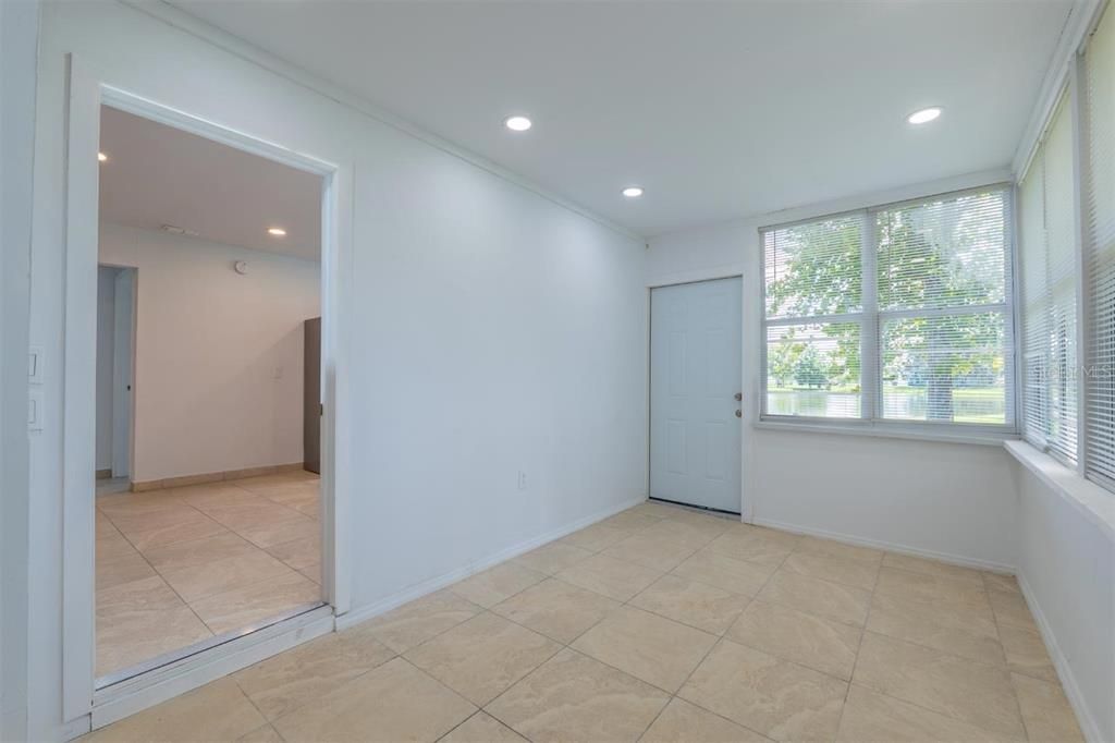 For Sale: $309,000 (3 beds, 2 baths, 1233 Square Feet)