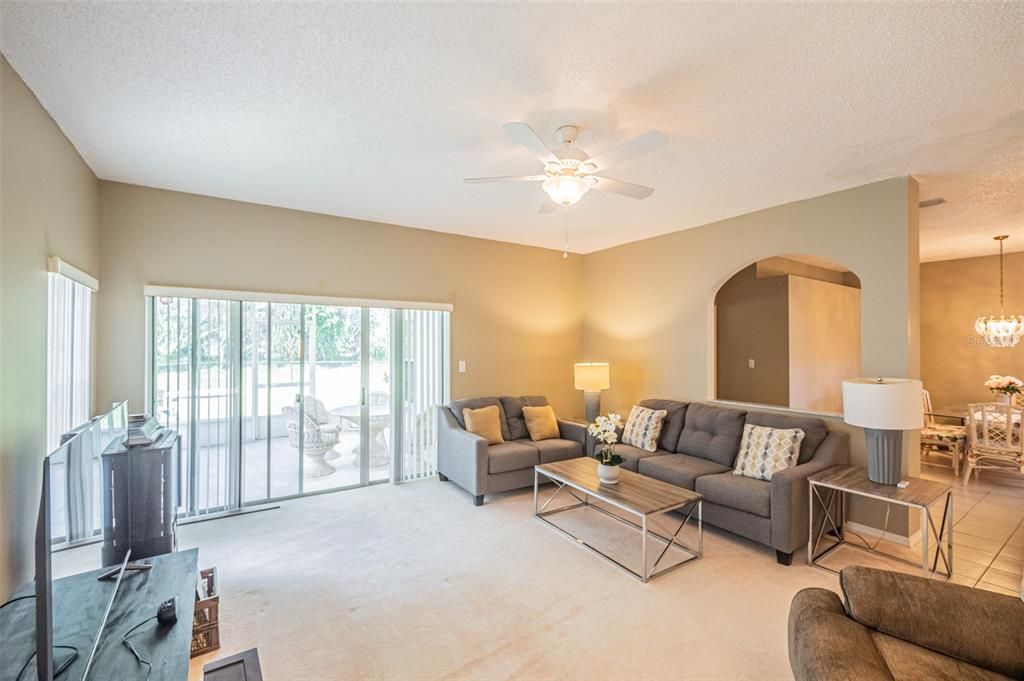 For Sale: $379,000 (2 beds, 2 baths, 1450 Square Feet)