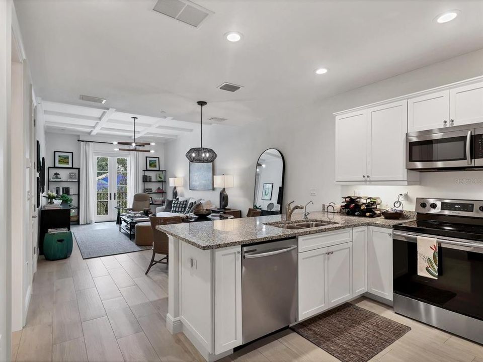 For Rent: $2,395 (2 beds, 2 baths, 960 Square Feet)