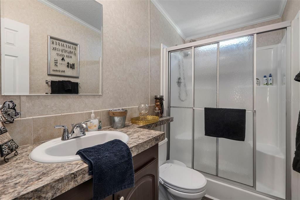 For Sale: $349,900 (3 beds, 2 baths, 1296 Square Feet)