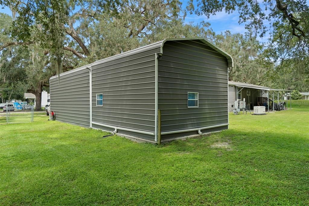 For Sale: $349,900 (3 beds, 2 baths, 1296 Square Feet)