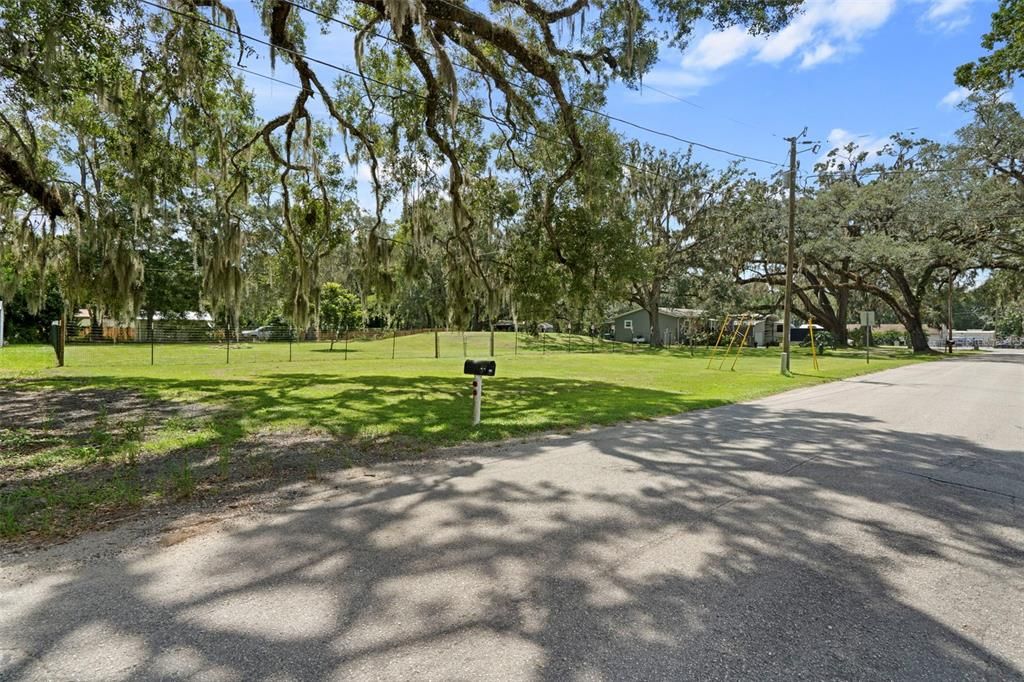For Sale: $349,900 (3 beds, 2 baths, 1296 Square Feet)