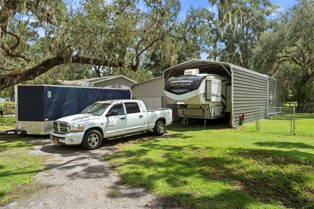 For Sale: $349,900 (3 beds, 2 baths, 1296 Square Feet)