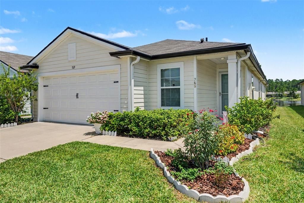 For Sale: $312,900 (3 beds, 2 baths, 1655 Square Feet)