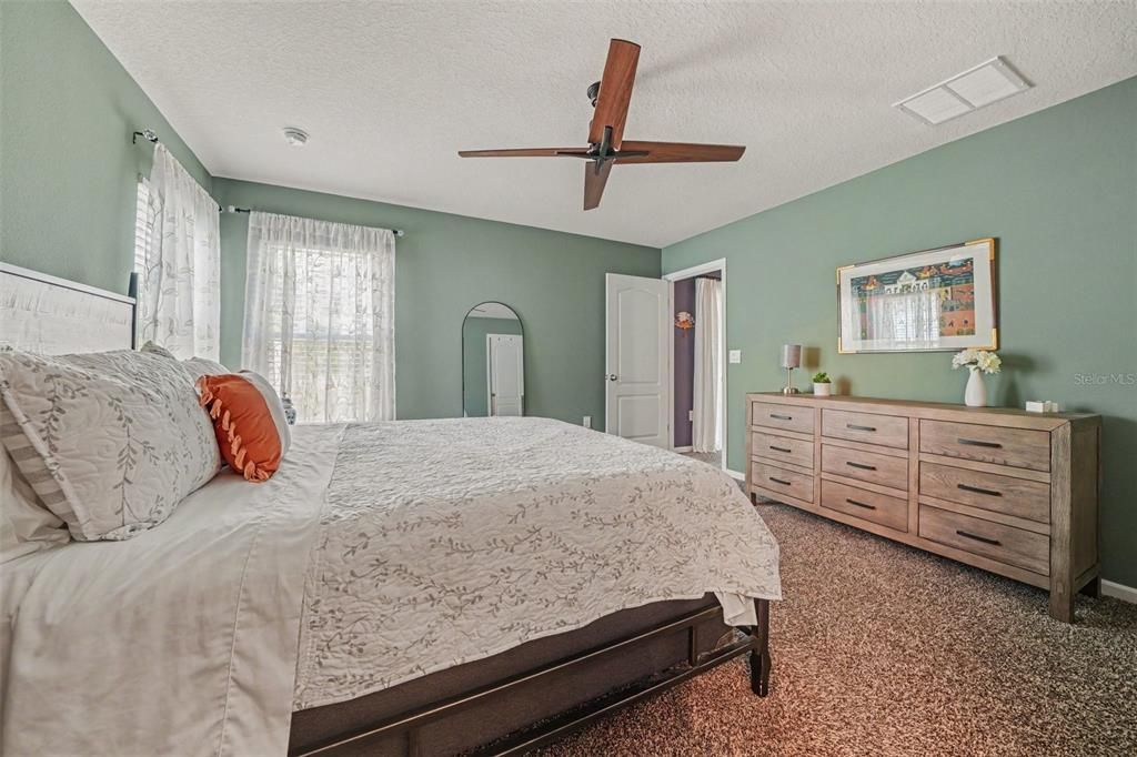 For Sale: $312,900 (3 beds, 2 baths, 1655 Square Feet)